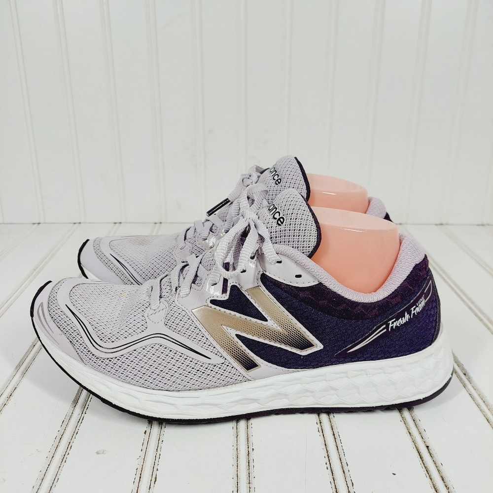 New Balance Fresh Foam Veniz Light Gray Purple Lace Up Running Sneakers A871